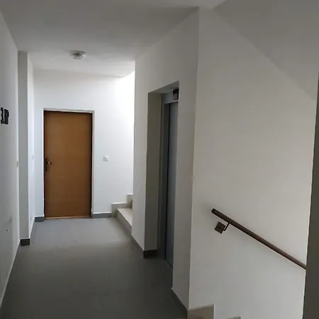 One To One Štúrovo