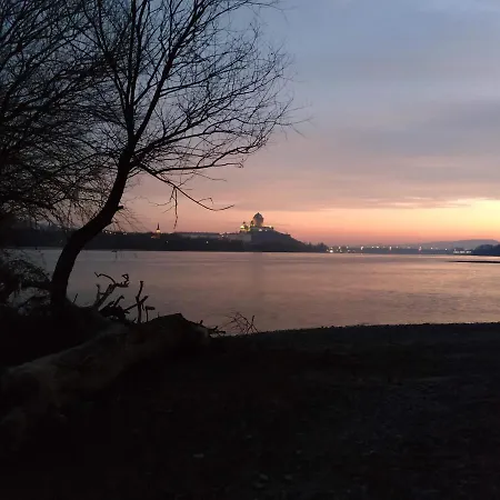 Διαμέρισμα One To One Štúrovo