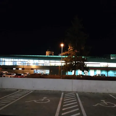 One To One 公寓 Štúrovo