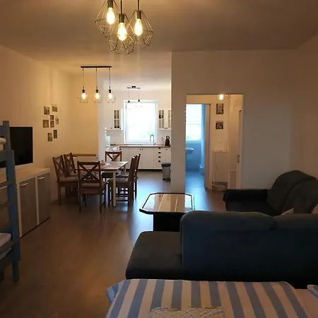 One To One Apartment