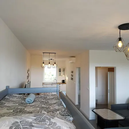 Apartment One To One Sturovo