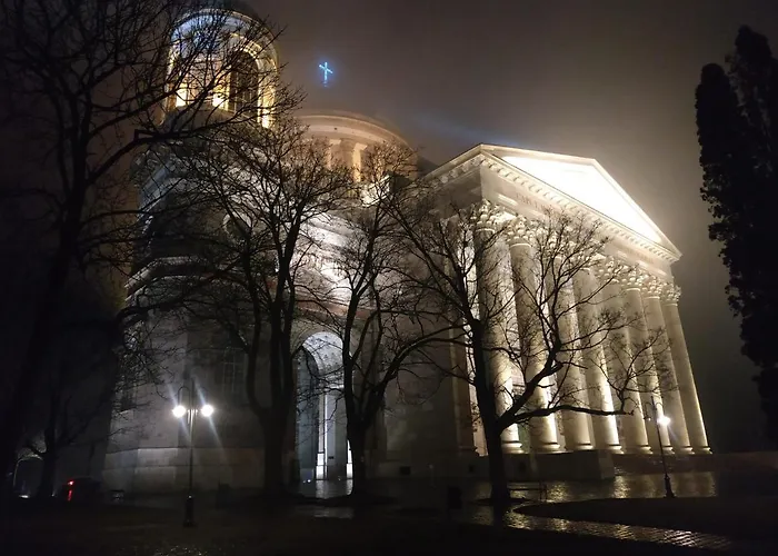 One To One Apartment